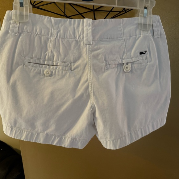 Vineyard Vines white Shorts Size - 4 - Picture 2 of 5